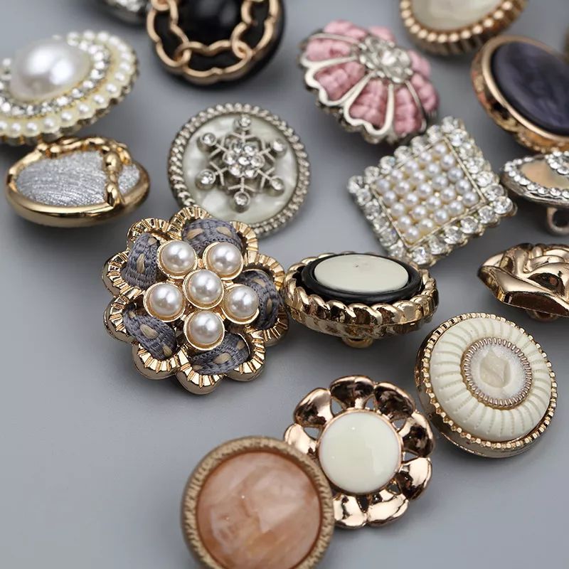 pearls buttons from D&Y Fashion